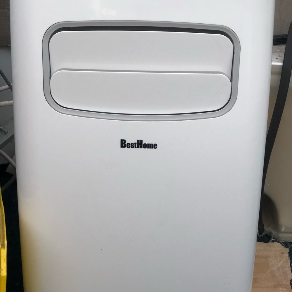 A/C new portable - Picture 4 of 4